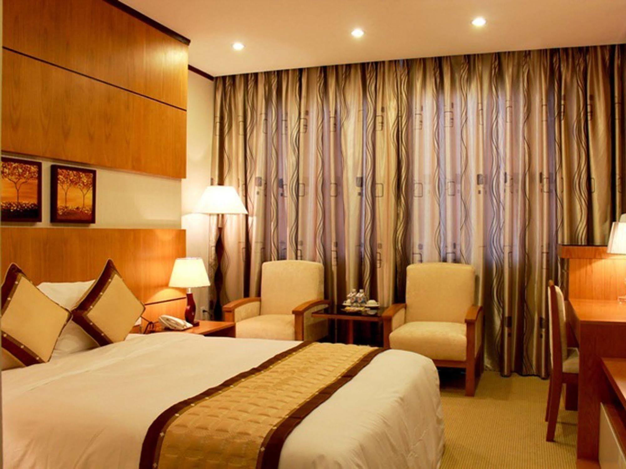 Danang Petro Hotel Eksteriør bilde